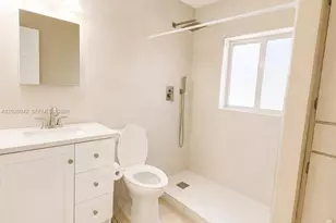 5551 E 4th Ave, Hialeah, FL 33013 - Photo 10