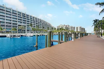 3001 NE 185th St #610, Aventura, FL 33180 - Photo 1