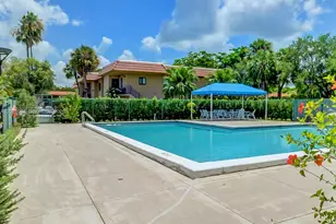 302 Lakeview Dr, Weston, FL 33326 - Photo 40