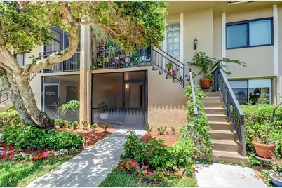 302 Lakeview Dr #105, Weston, FL 33326 - Photo 1