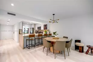 302 Lakeview Dr, Weston, FL 33326 - Photo 14