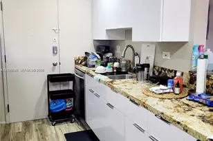800 NE 195th St, Miami, FL 33179 - Photo 20