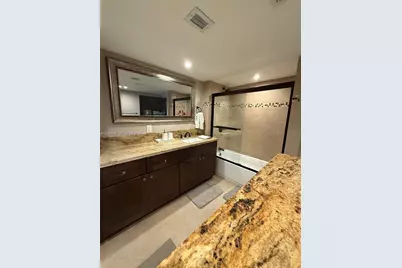 800 NE 195th St #720, Miami, FL 33179 - Photo 28