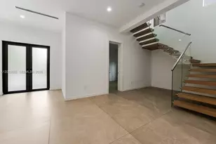 3741 Kumquat Ave, Miami, FL 33133 - Photo 10