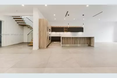 3741 Kumquat Ave, Miami, FL 33133 - Photo 14