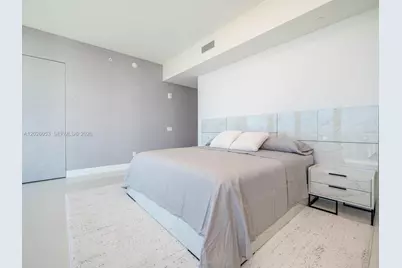 18975 Collins Ave #3105, Sunny Isles Beach, FL 33160 - Photo 14