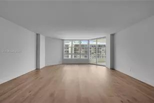 555 NE 34th St, Miami, FL 33137 - Photo 12