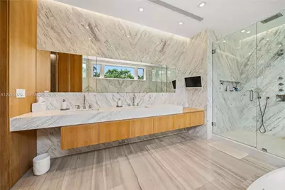 5061 N Bay Rd, Miami Beach, FL 33140 - Photo 22