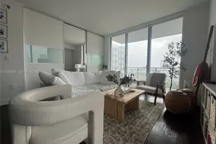 90 SW 3rd St, Miami, FL 33130 - Photo 4