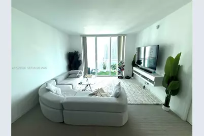951 Brickell Ave #3703, Miami, FL 33131 - Photo 1
