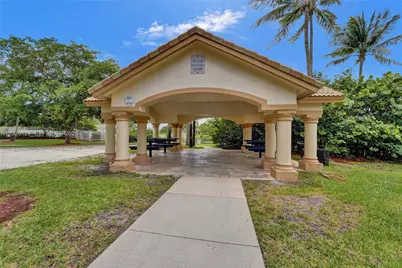 17027 NW 19th St, Pembroke Pines, FL 33028 - Photo 76