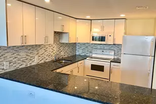 13155 Ixora Ct, North Miami, FL 33181 - Photo 2