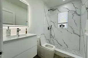 417 SE 14th Ct, Fort Lauderdale, FL 33316 - Photo 1