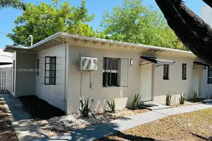 417 SE 14th Ct, Fort Lauderdale, FL 33316 - Photo 2