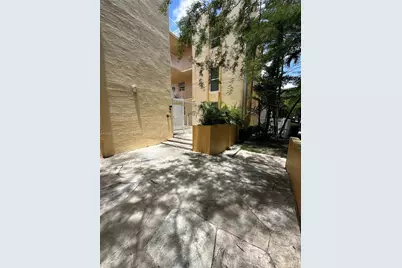 1208 Salzedo St #18, Coral Gables, FL 33134 - Photo 10