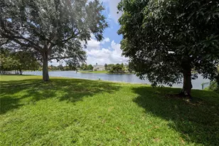 15320 NW 6th Ct, Pembroke Pines, FL 33028 - Photo 22