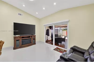 12718 NW 6th Ln, Miami, FL 33182 - Photo 18