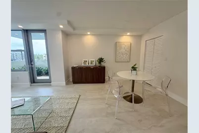 2899 Collins Ave #424, Miami Beach, FL 33140 - Photo 4