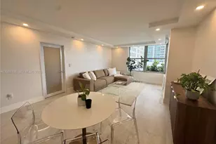 2899 Collins Ave, Miami Beach, FL 33140 - Photo 2