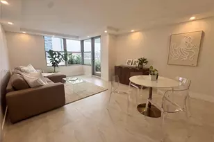 2899 Collins Ave, Miami Beach, FL 33140 - Photo 1