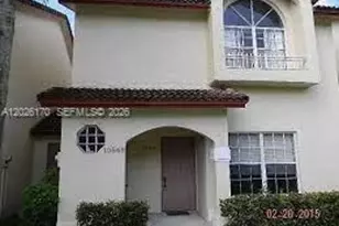 10851 NW 3rd Ct, Pembroke Pines, FL 33026 - Photo 2