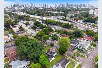 1279 NW 41st St, Miami, FL 33142 - Photo 12