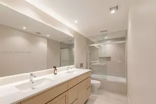 20379 W Country Club Dr, Aventura, FL 33180 - Photo 8