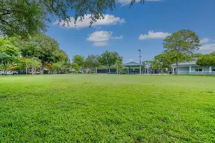 2257 SW 11th St, Miami, FL 33135 - Photo 12