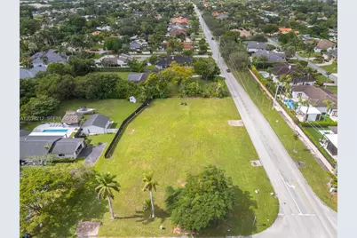 13600 SW 107th Ave, Miami, FL 33176 - Photo 12