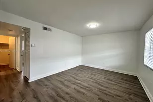 2910 Pierce St, Hollywood, FL 33020 - Photo 6