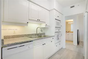 4779 Collins Ave, Miami Beach, FL 33140 - Photo 20