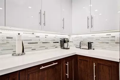 450 Paradise Isle Blvd #204, Hallandale Beach, FL 33009 - Photo 28