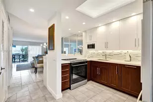 450 Paradise Isle Blvd, Hallandale Beach, FL 33009 - Photo 8