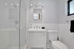 1355 Madison St, Hollywood, FL 33019 - Photo 44