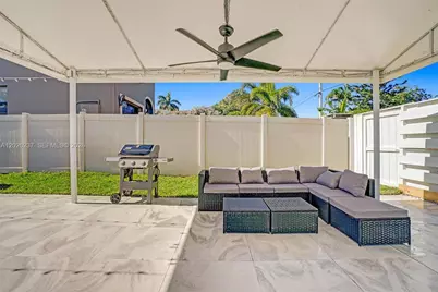 1355 Madison St, Hollywood, FL 33019 - Photo 64
