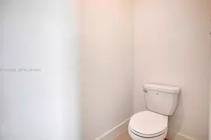 129 SW 171st Wy, Pembroke Pines, FL 33027 - Photo 34