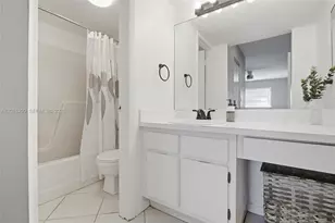 10451 W Broward Blvd, Plantation, FL 33324 - Photo 24