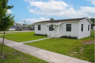 813 NW 6th Ave, Florida City, FL 33034 - Photo 2