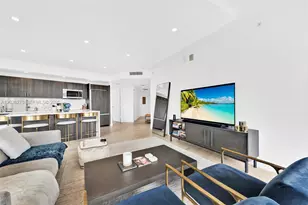 121 NE 34th St, Miami, FL 33137 - Photo 8
