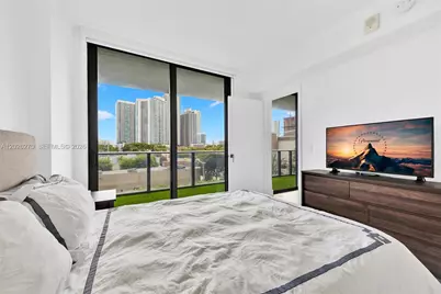 121 NE 34th St #L304, Miami, FL 33137 - Photo 24