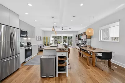560 SW 6th Ave, Fort Lauderdale, FL 33315 - Photo 2
