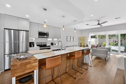 560 SW 6th Ave, Fort Lauderdale, FL 33315 - Photo 4