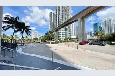 690 SW 1st Ct #1908, Miami, FL 33130 - Photo 4