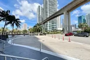 690 SW 1st Ct, Miami, FL 33130 - Photo 4