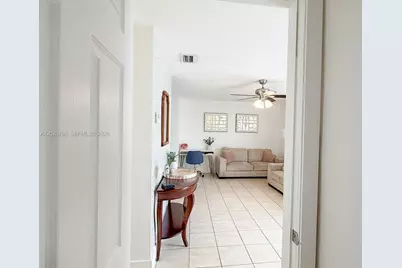 1827 SW 21st St, Fort Lauderdale, FL 33315 - Photo 22