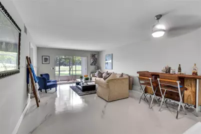 900 SW 128th Ave #105D, Pembroke Pines, FL 33027 - Photo 4