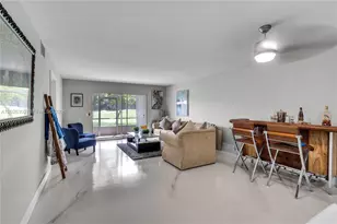 900 SW 128th Ave, Pembroke Pines, FL 33027 - Photo 4