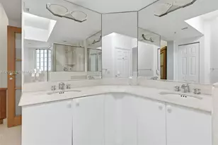 140 Meridian Ave, Miami Beach, FL 33139 - Photo 22