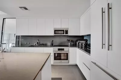 88 SW 7th St #1408, Miami, FL 33130 - Photo 42
