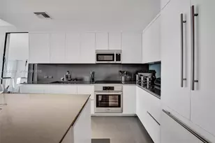 88 SW 7th St, Miami, FL 33130 - Photo 42